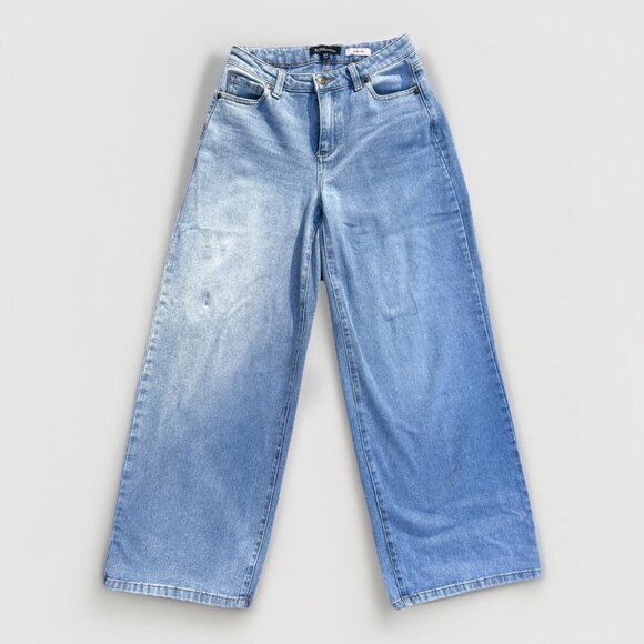 BCBGeneration Wide Leg Jeans Mid Rise Women's Size 3/26 Blue Medium Wash - Picture 1 of 9